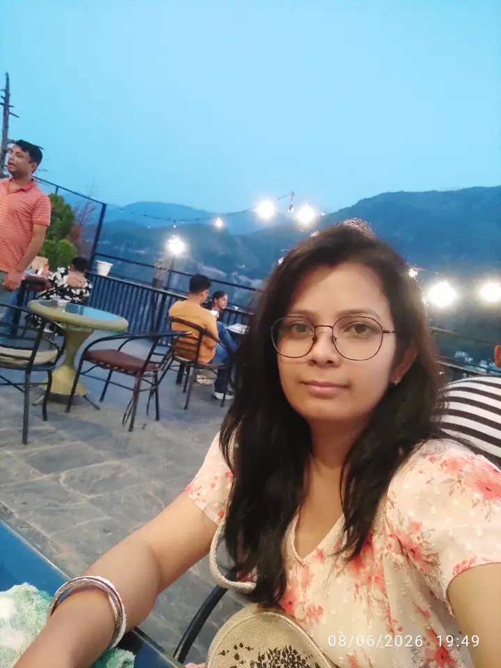 Susmita — Home Tutor in Noida