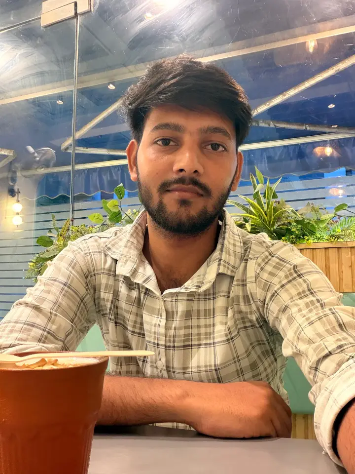 Prashant Prajapati — Maths Tutor in Prayagraj