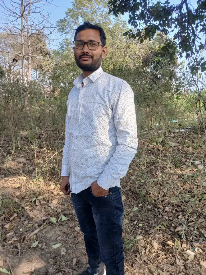 Pradeep Giri — Maths Tutor in Gurugram
