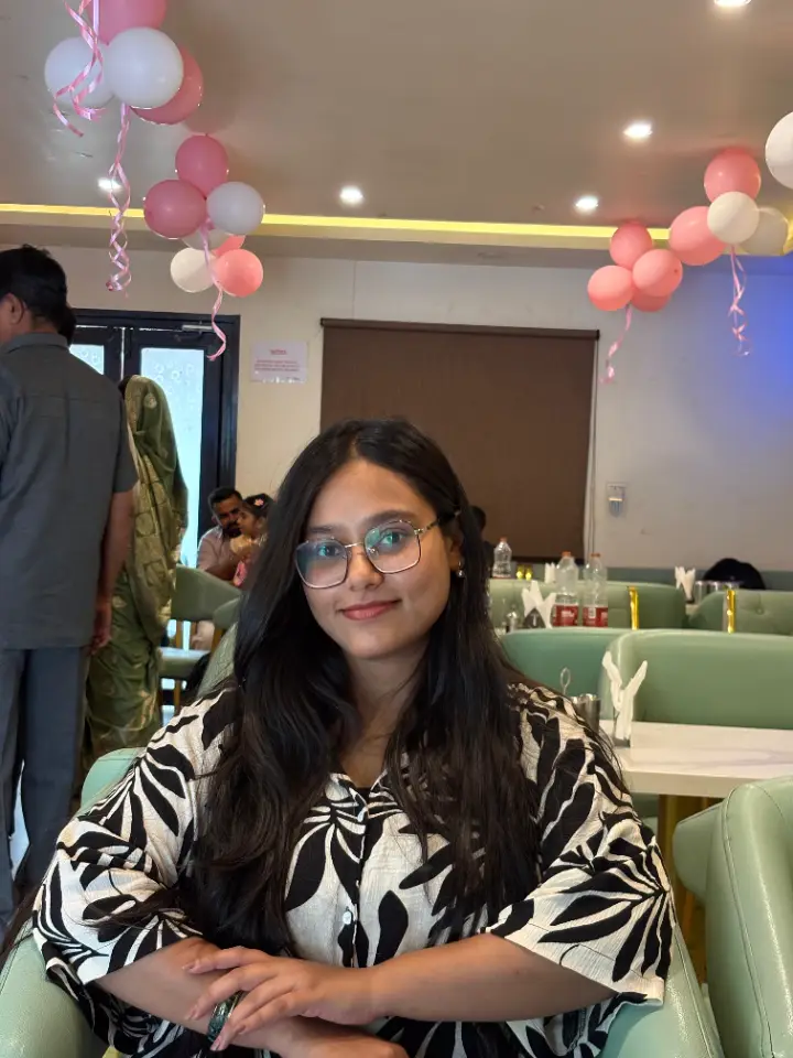 Himanshi Sharma — History Tutor in Gurugram
