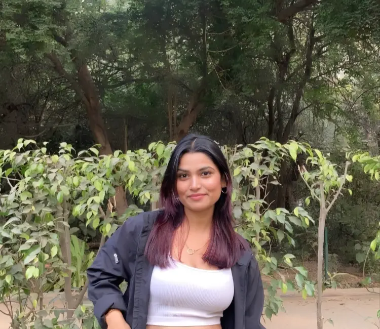 Khushi — English Tutor in New Delhi
