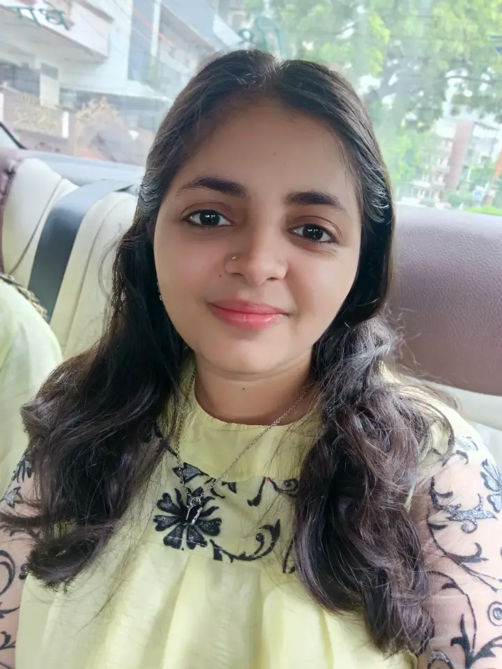 Kirti Pandey — English Tutor in New Delhi