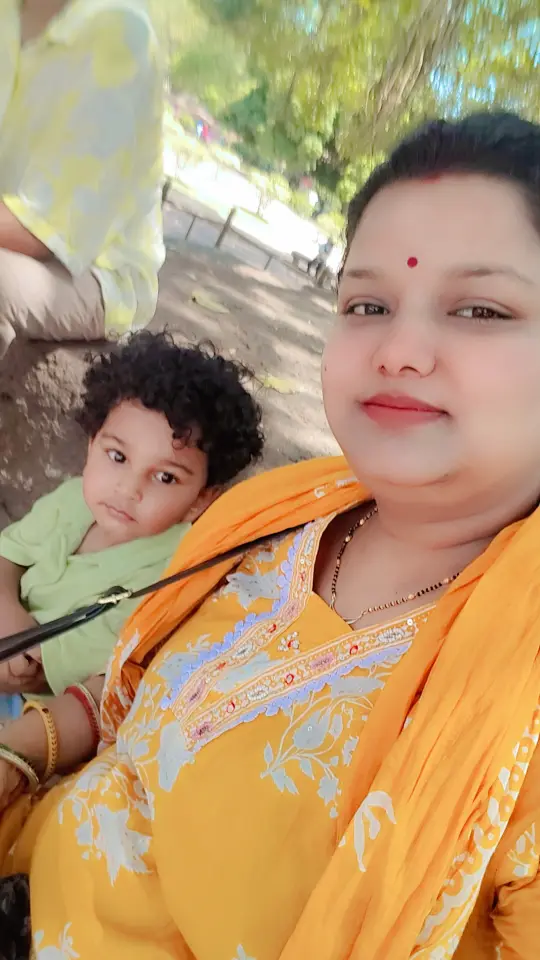 Lisha Sinha — Maths Tutor in Noida