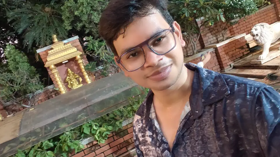 Pranjal Pal — English Tutor in Varanasi