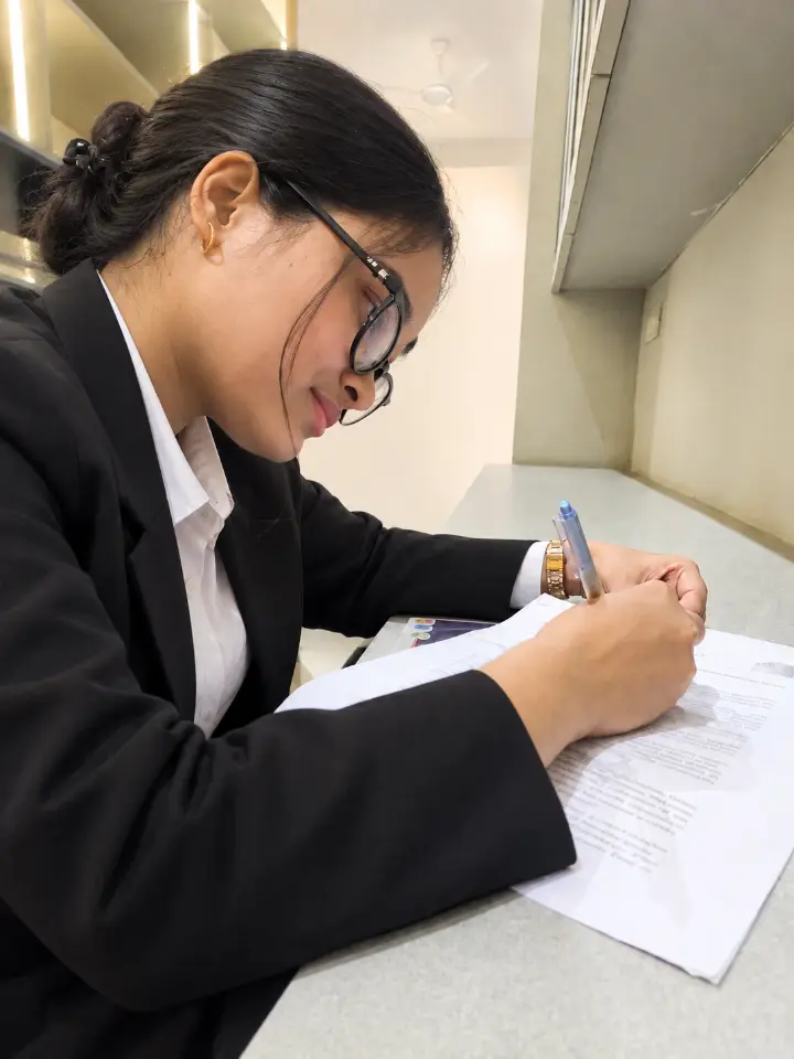 Nidhi Pandey — Biology Tutor in Varanasi
