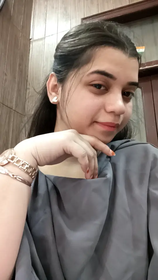 Sania Quraishi — Maths Tutor in Varanasi