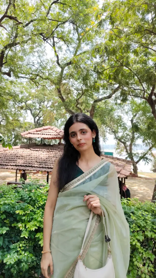 Arya — English Tutor in Lucknow