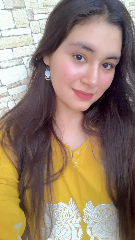 Ishika Sharma — Chemistry Tutor in Gurugram