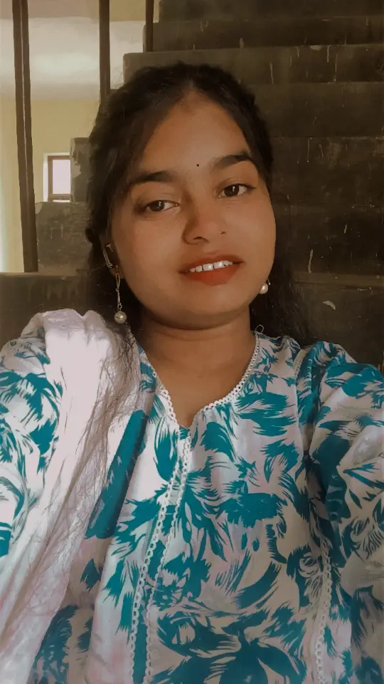 Ayushi Maurya — Maths Tutor in Varanasi