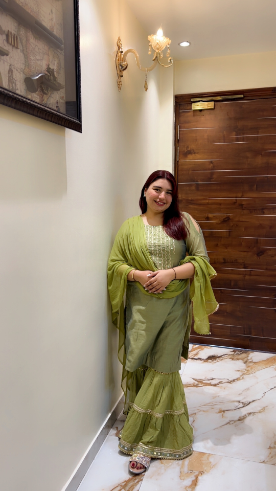 Ananya Bhatia — English Tutor in Faridabad