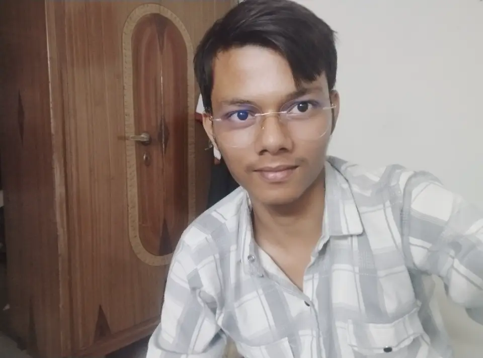 Chandra Prakash Chaurasia — Physics Tutor in Varanasi